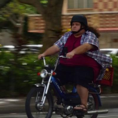 Mp0Puch Maxi in 'Hawaii Five-O'12